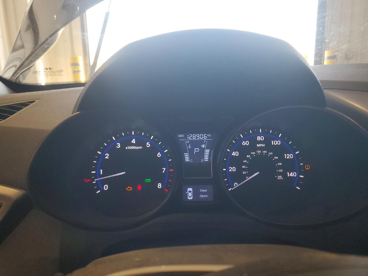 Hyundai VELOSTER Turbo