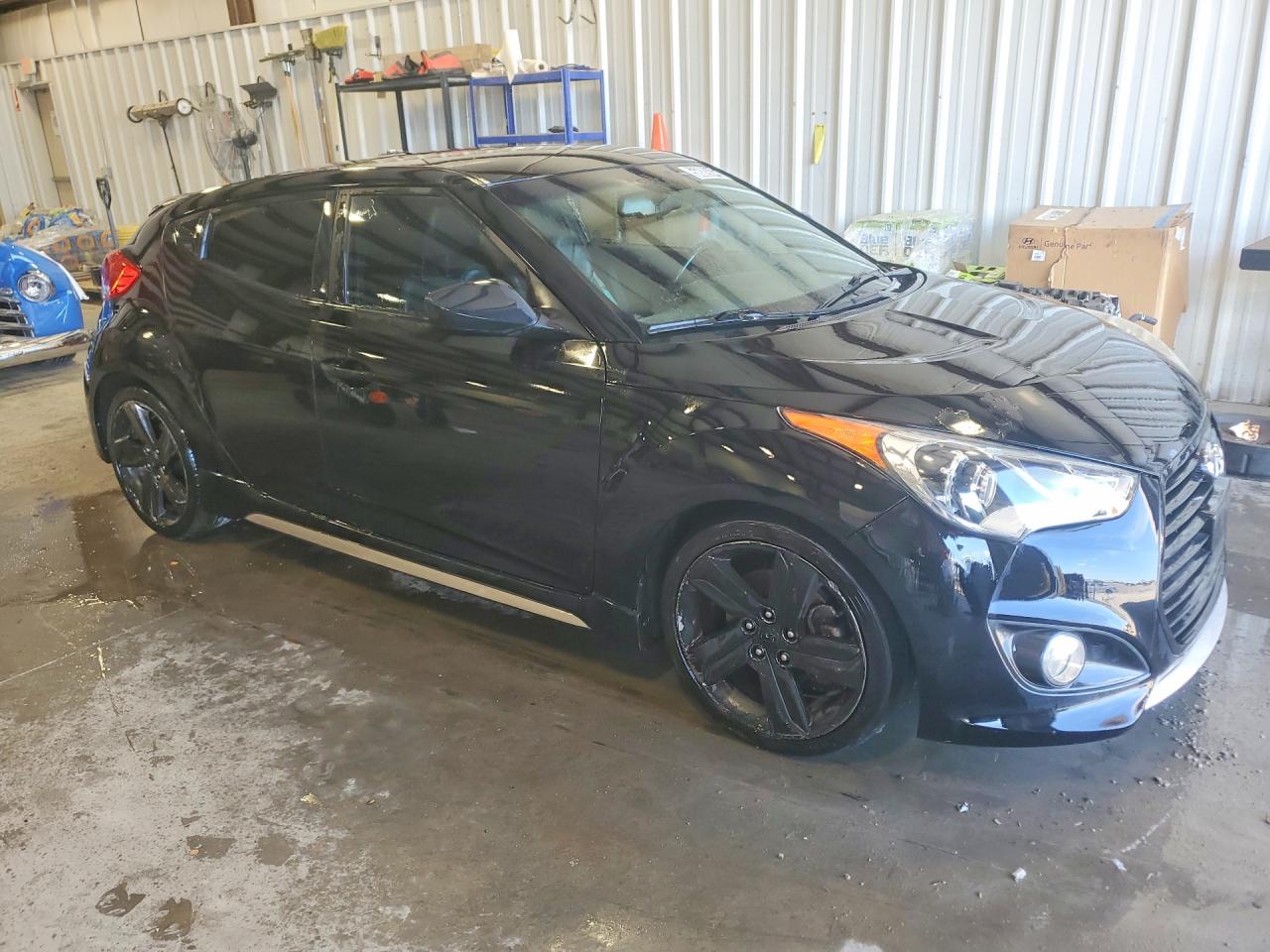 Hyundai VELOSTER Turbo