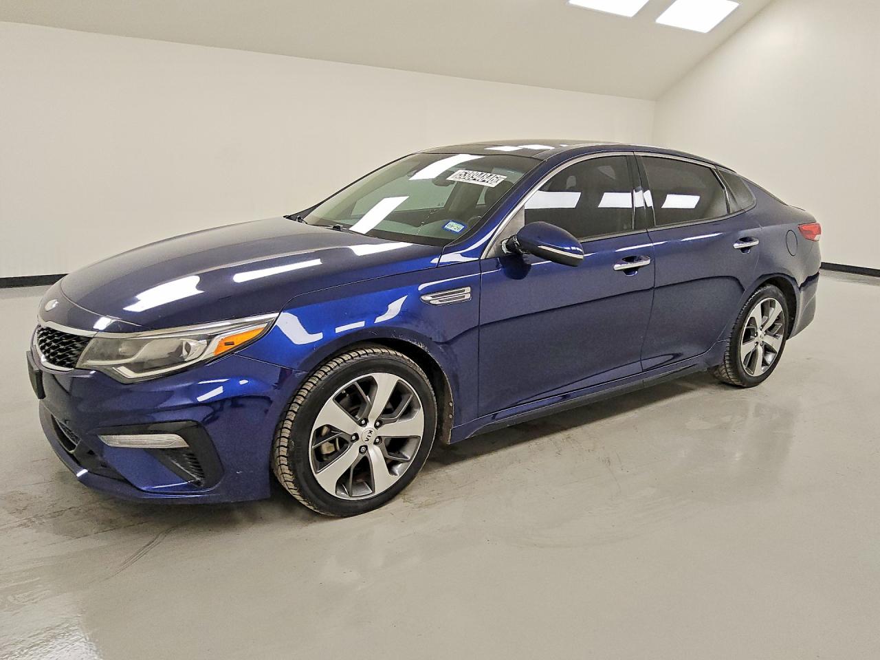 Salvage Kia Optima Image
