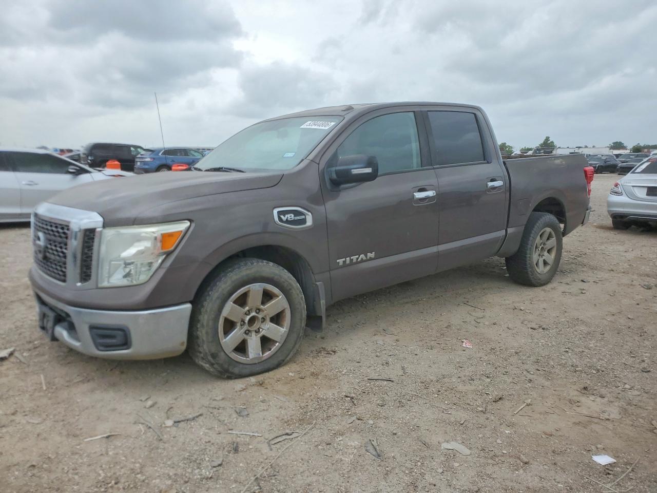 Salvage Nissan Titan Image