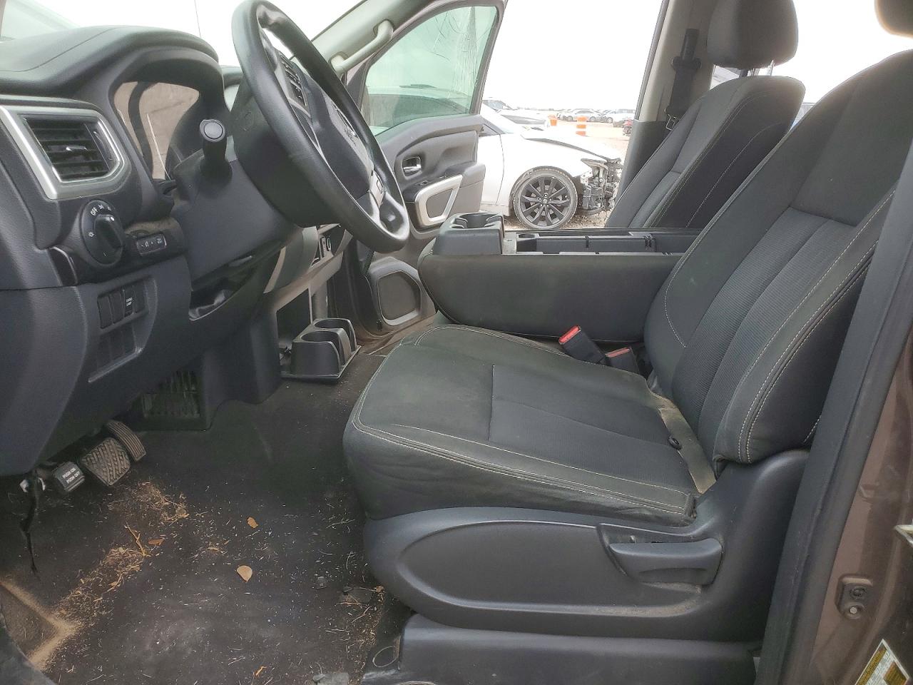 Nissan Titan S