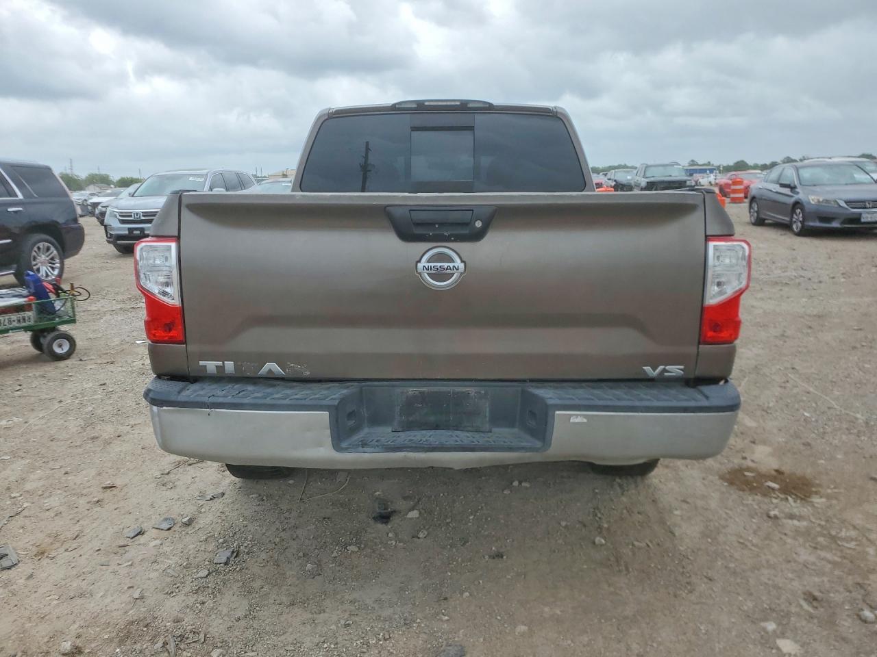 Nissan Titan S