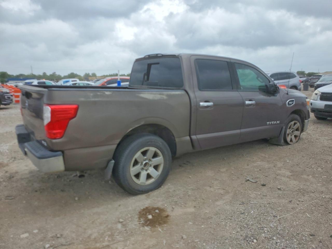 Nissan Titan S