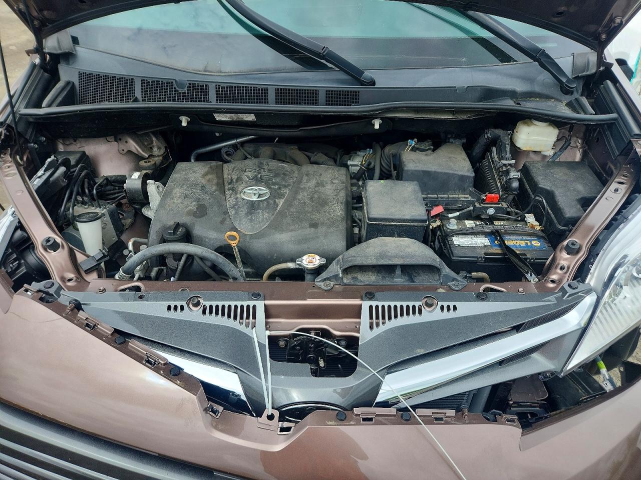 Toyota Sienna Xle 8-passenger