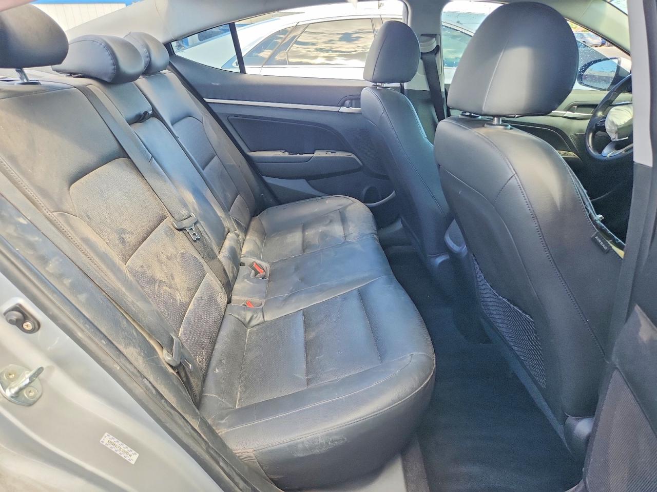 Hyundai ELANTRA Limited