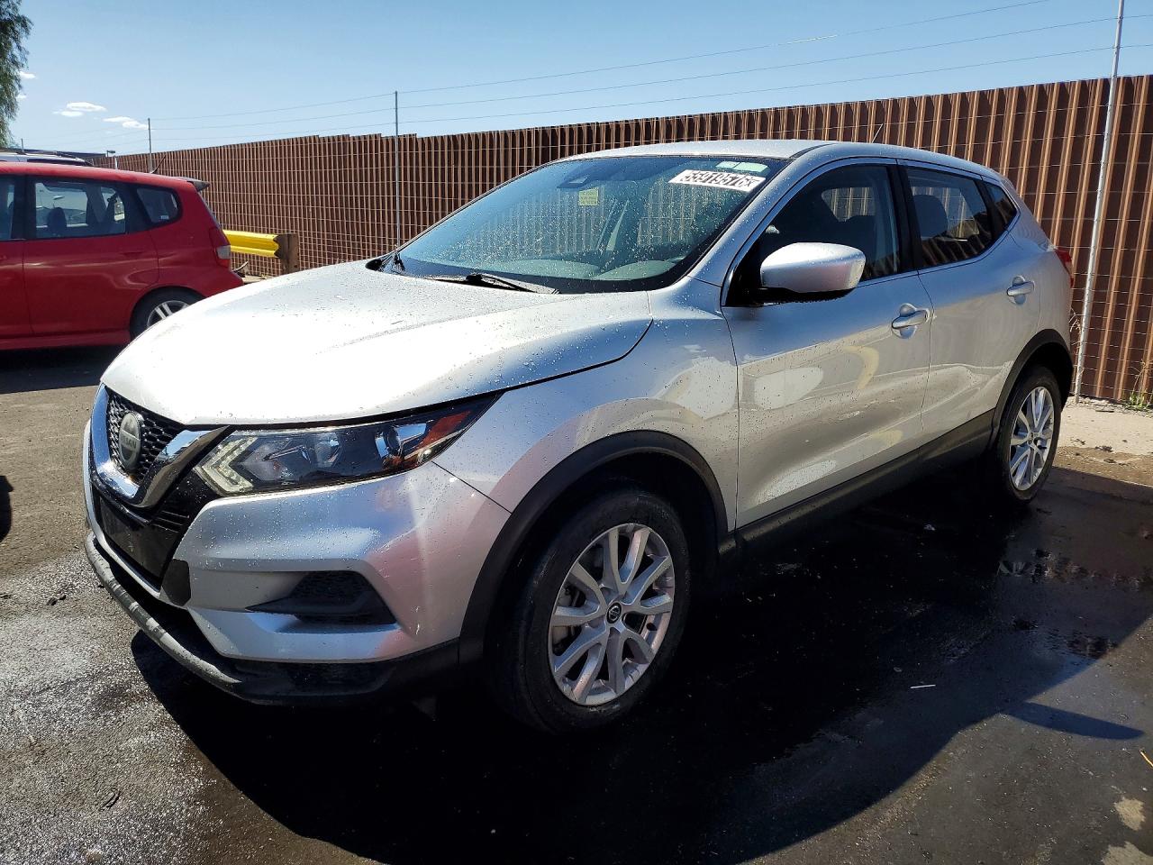 Salvage Nissan Rogue Image