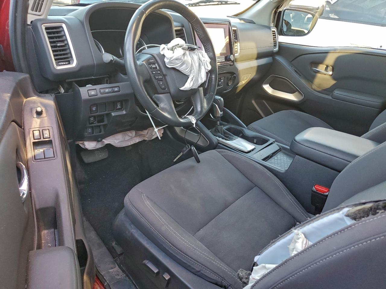 Nissan Frontier S