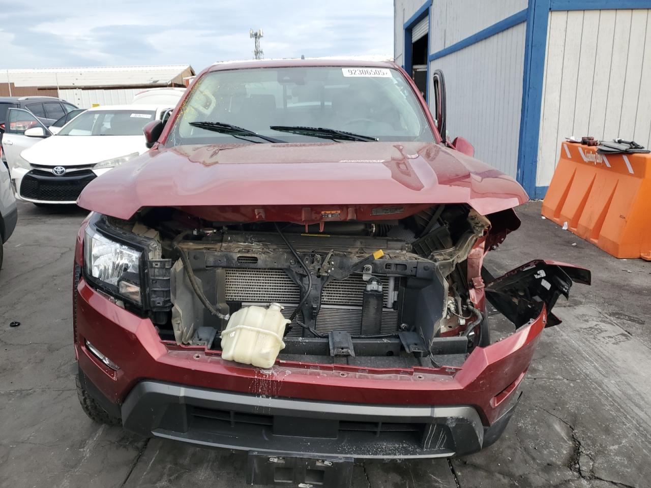 Nissan Frontier S