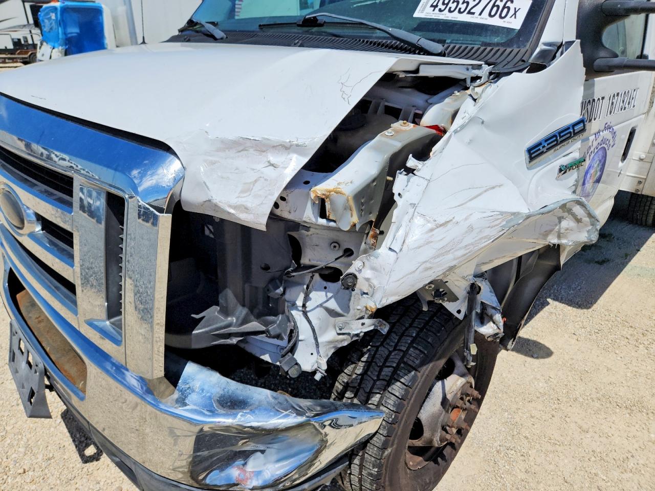 Ford Econoline E350 Super Duty Cutaway Van