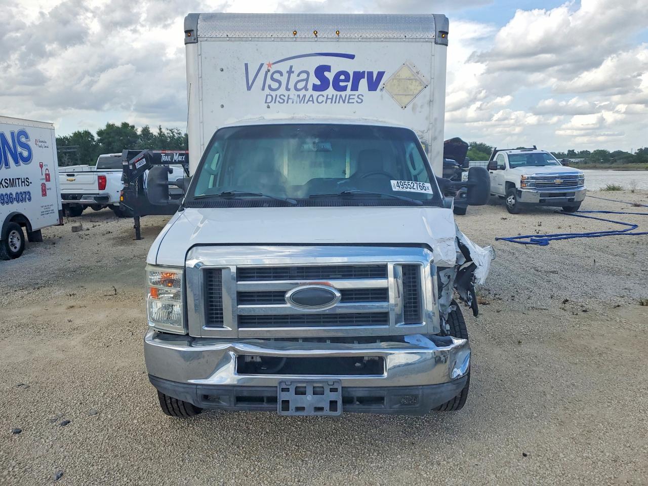 Ford Econoline E350 Super Duty Cutaway Van
