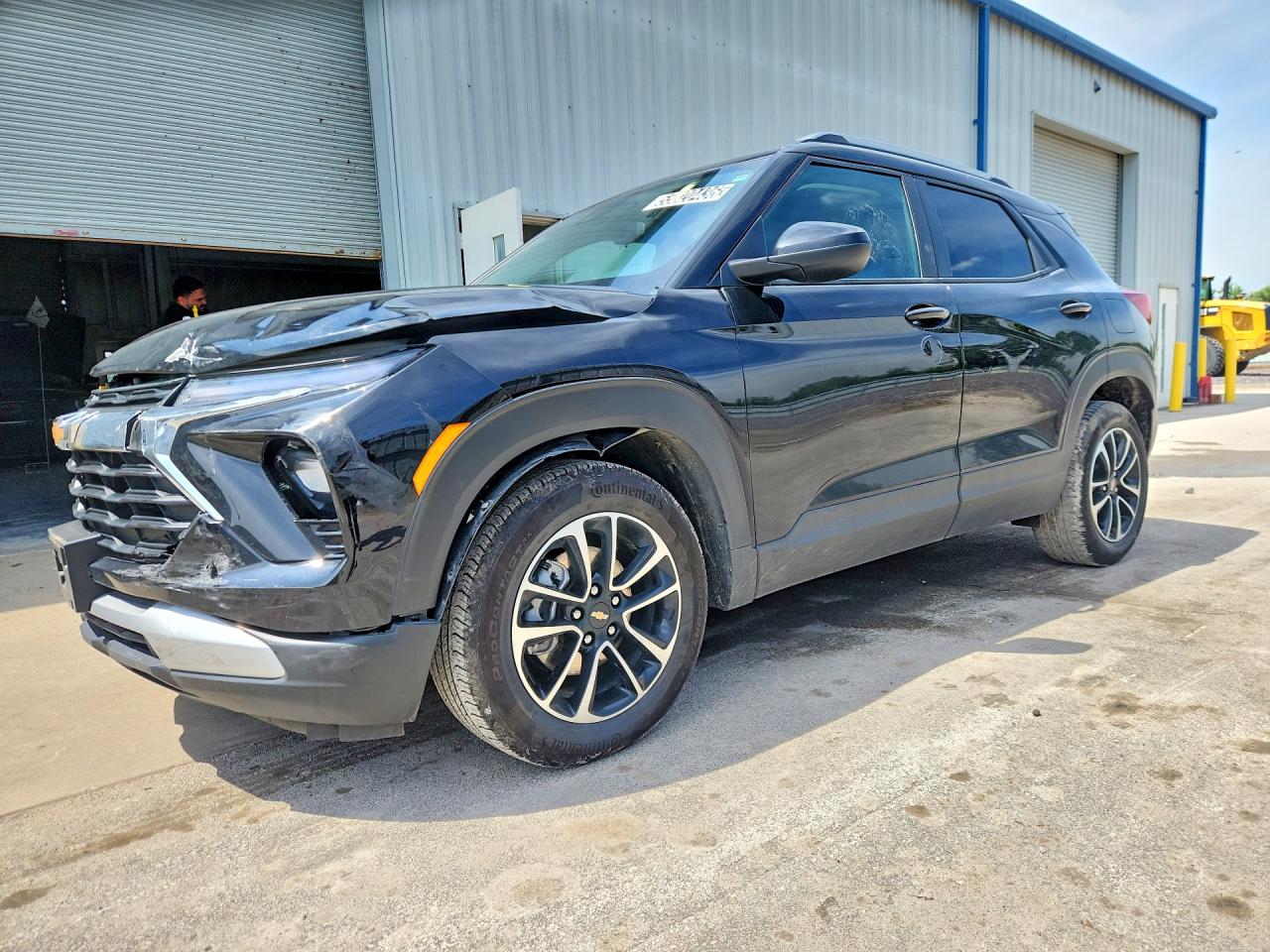 Salvage Chevrolet Trailblaze Image