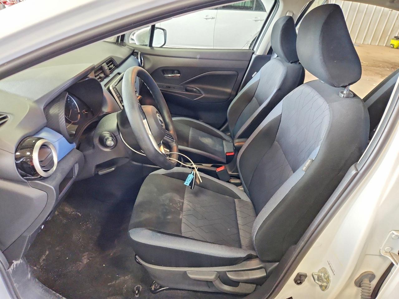 Nissan Versa Sv