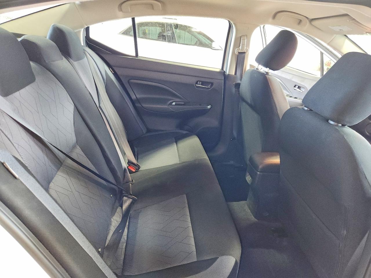 Nissan Versa Sv