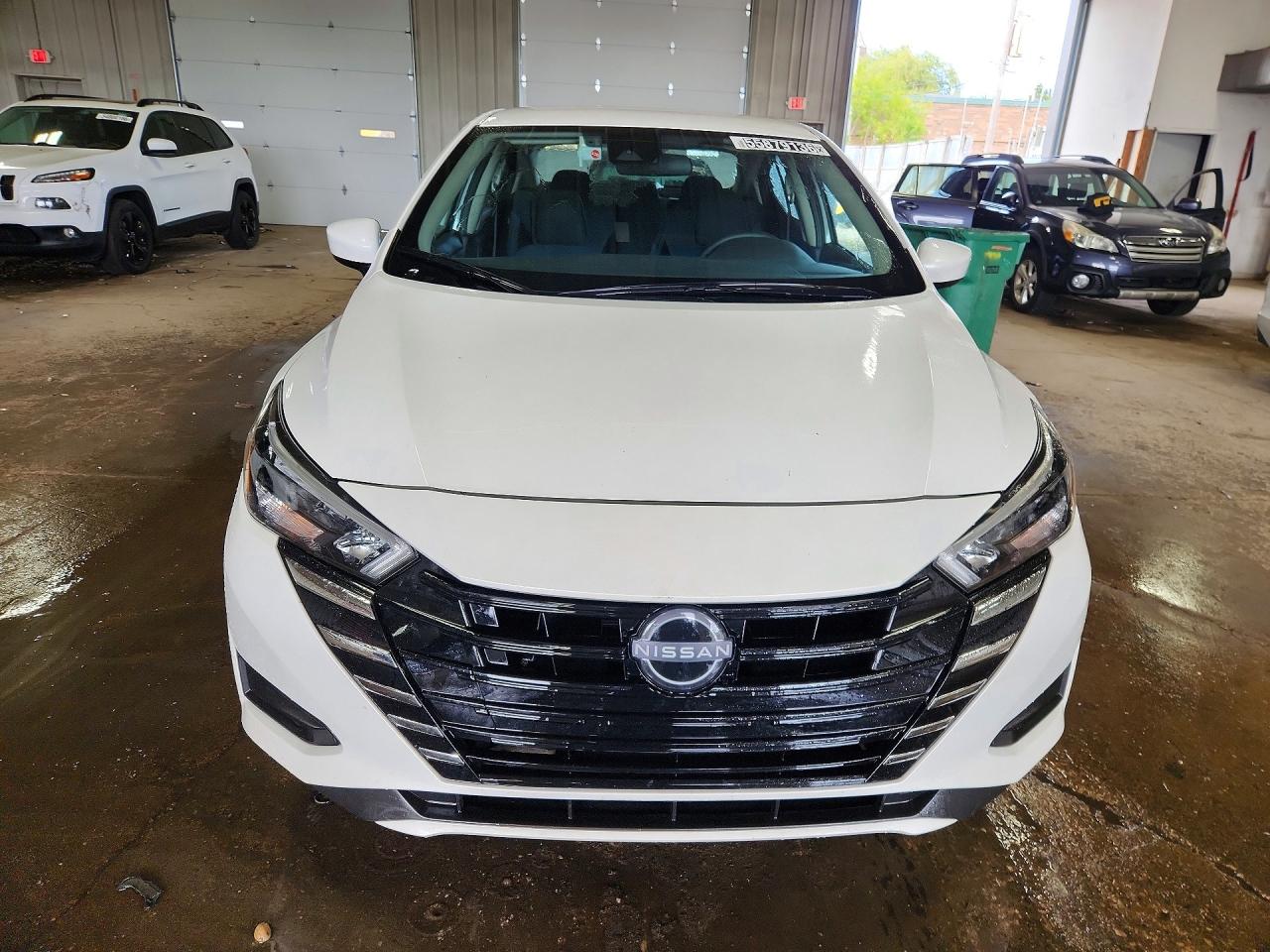 Nissan Versa Sv