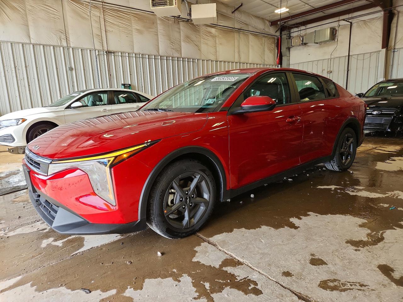 Salvage Kia K4 Image