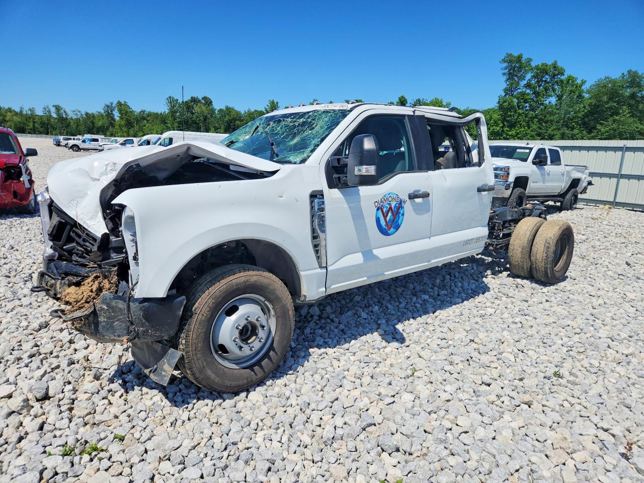 Salvage Ford F-350 Image