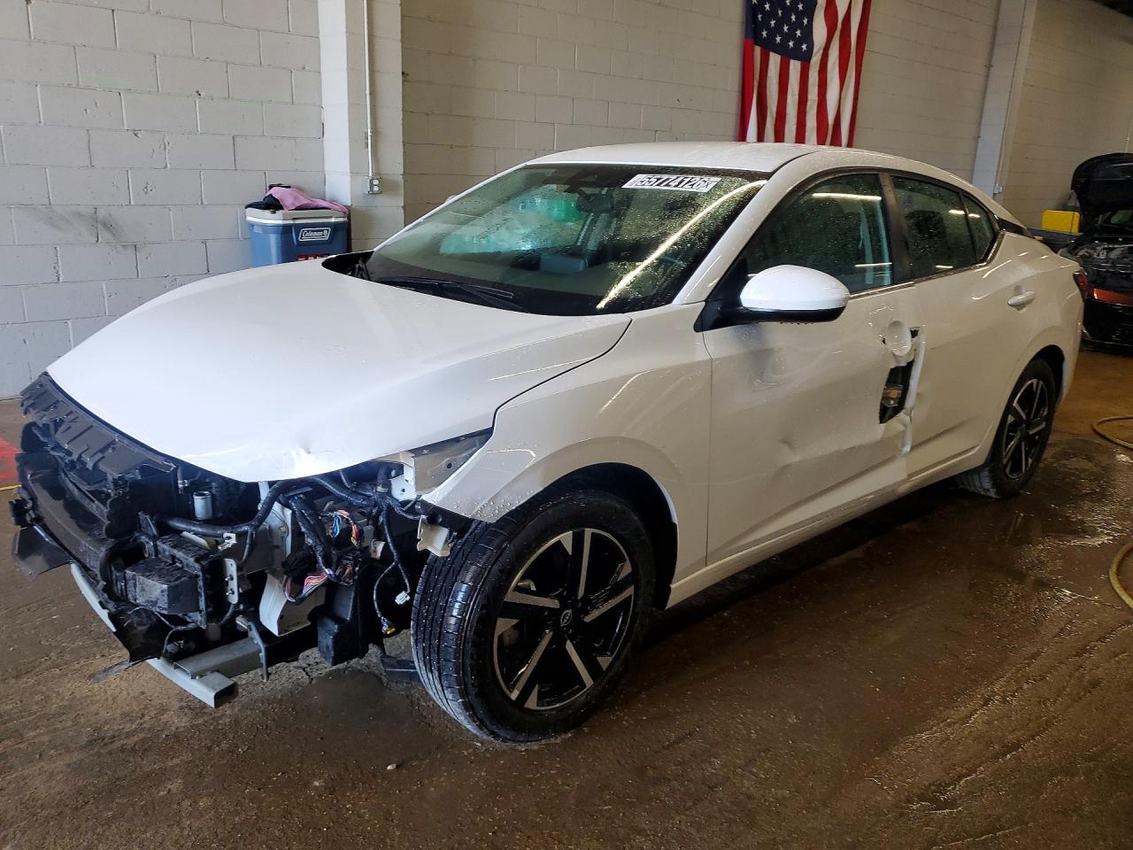 Salvage Nissan Sentra Image