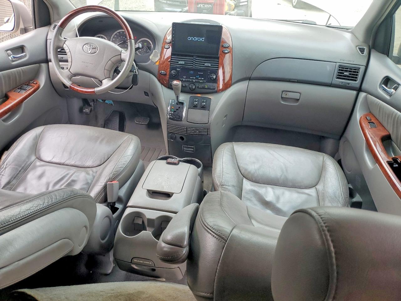 Toyota Sienna Xle Limited 7 Passenger