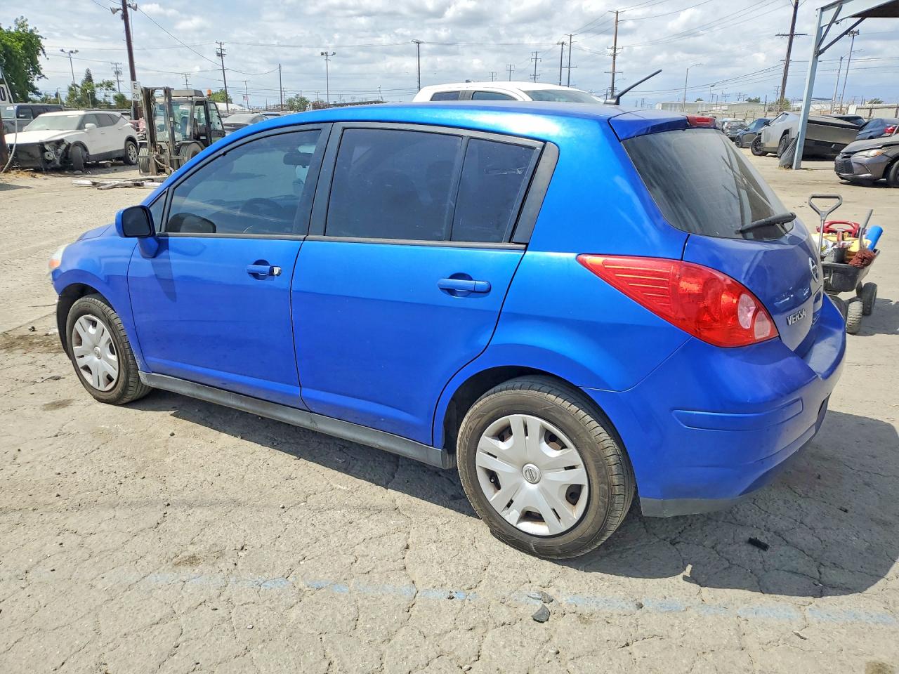 Nissan Versa 1.8 S