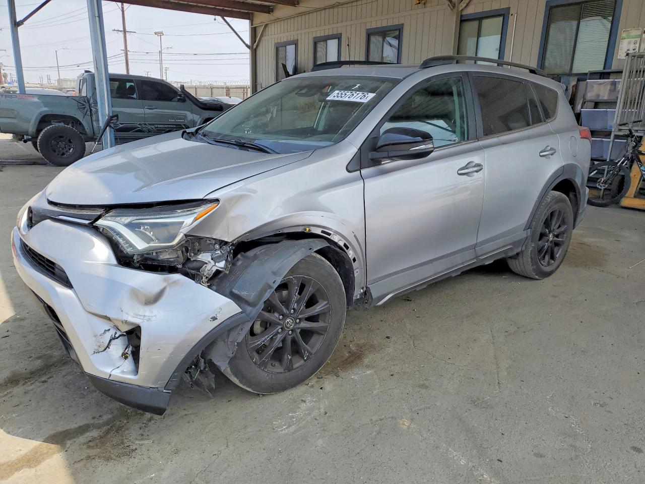 Salvage Toyota RAV4 Image