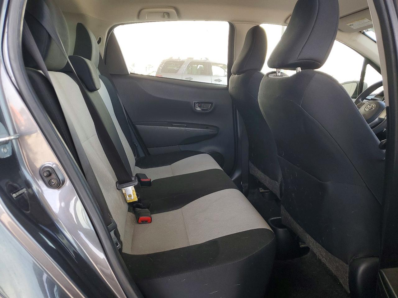Toyota Yaris 5-door Le