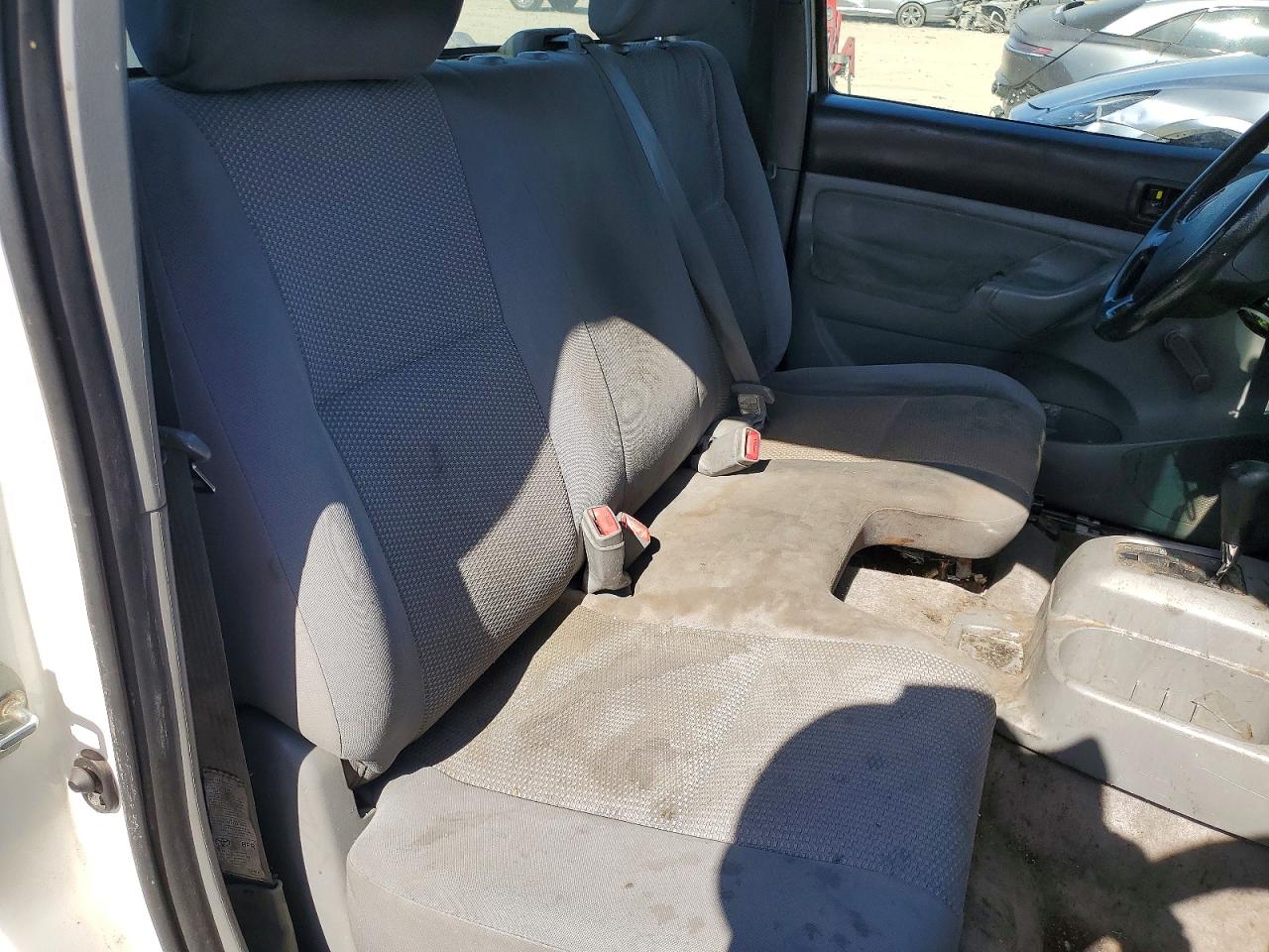 Toyota Tacoma Base