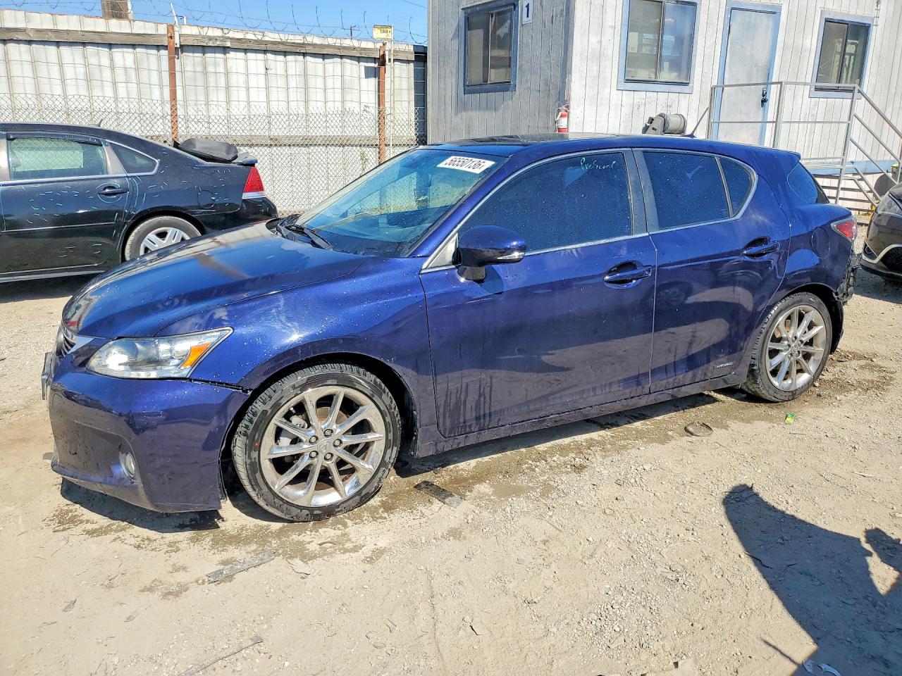 Salvage Lexus Ct Image