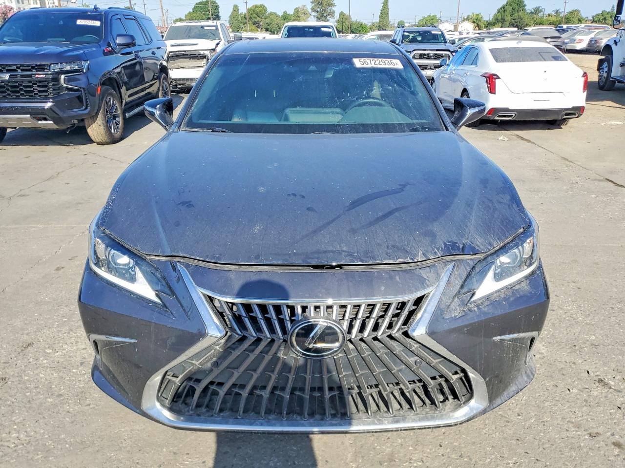 Lexus Es Base