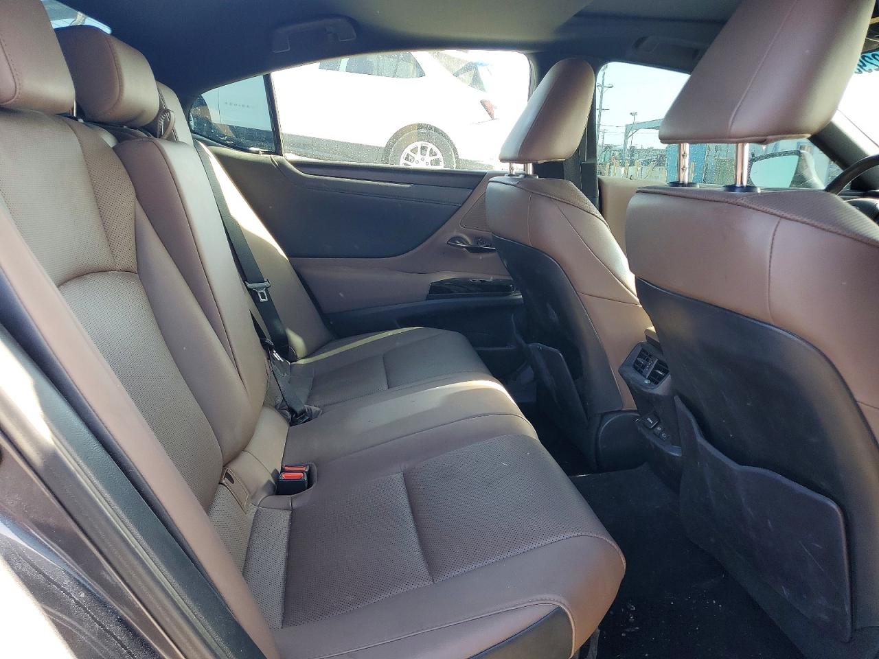 Lexus Es Base