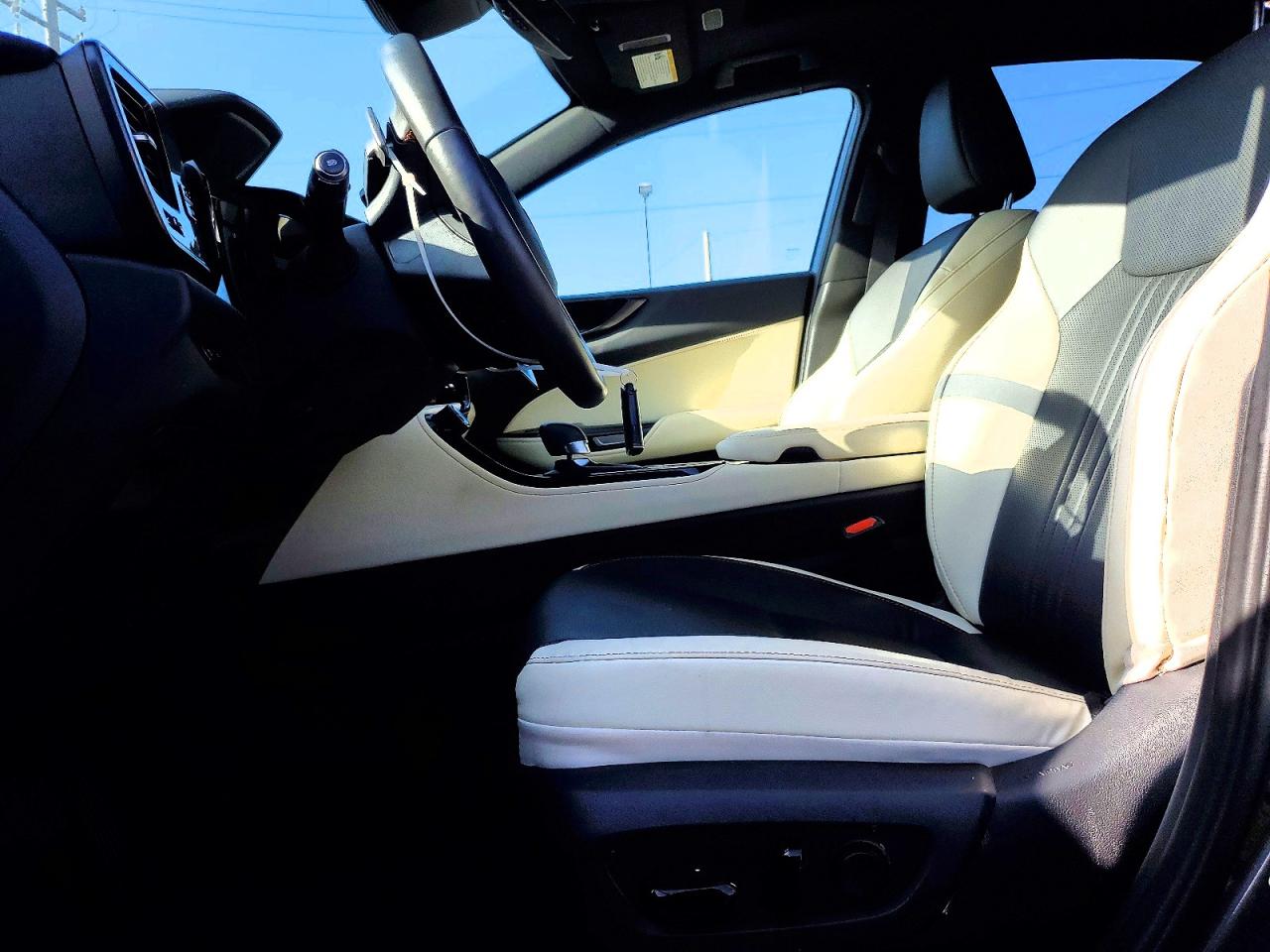 Lexus NX Base