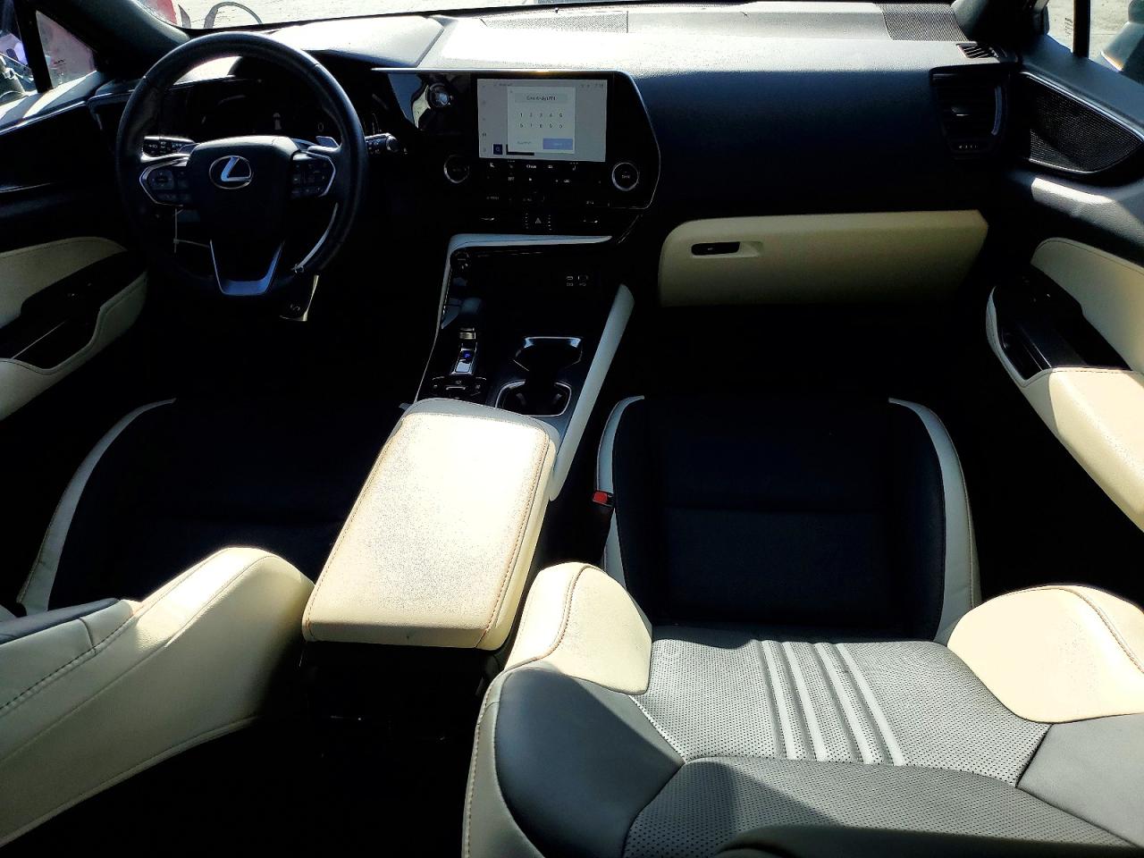 Lexus NX Base