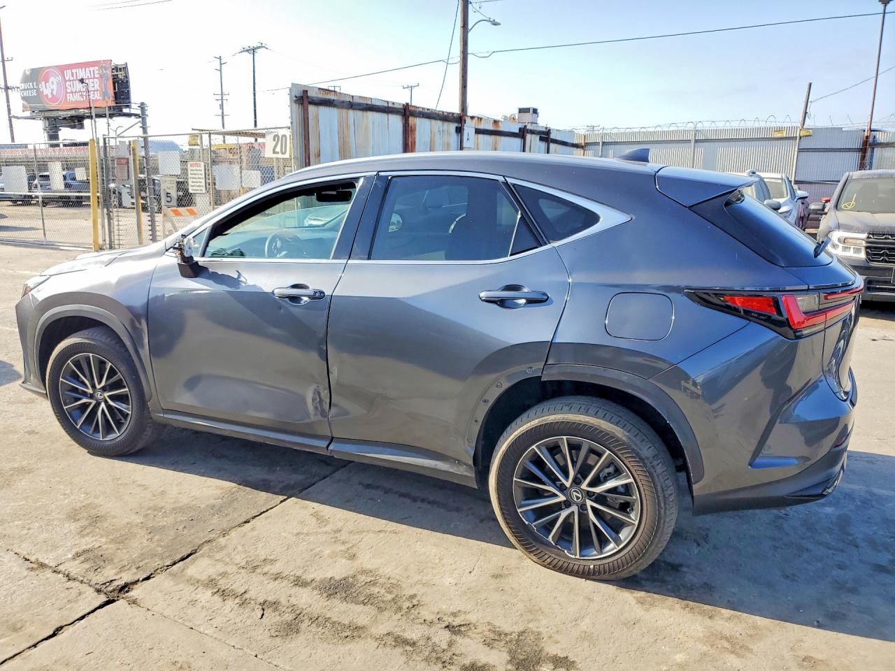 Lexus NX Base