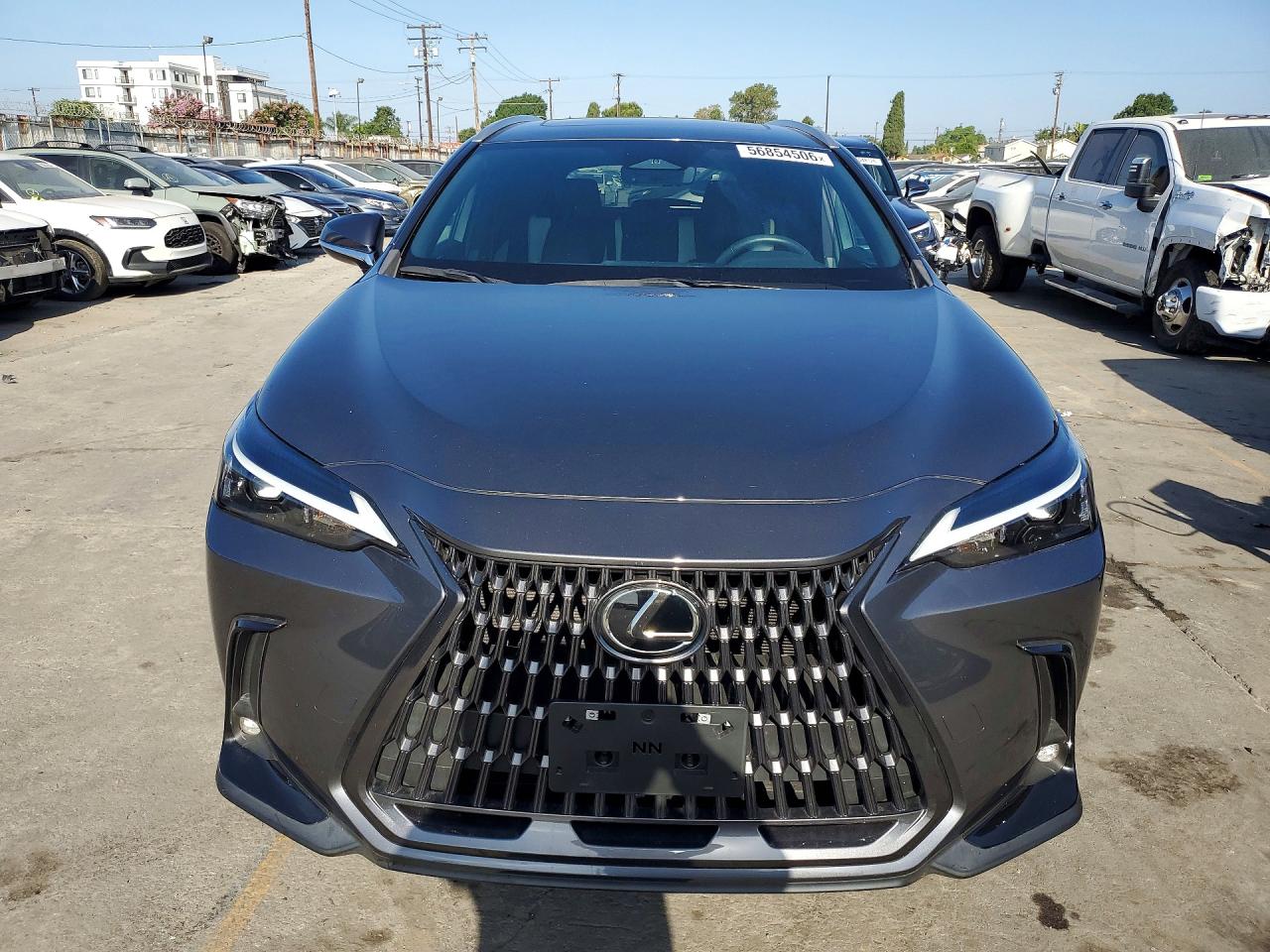 Lexus NX Base