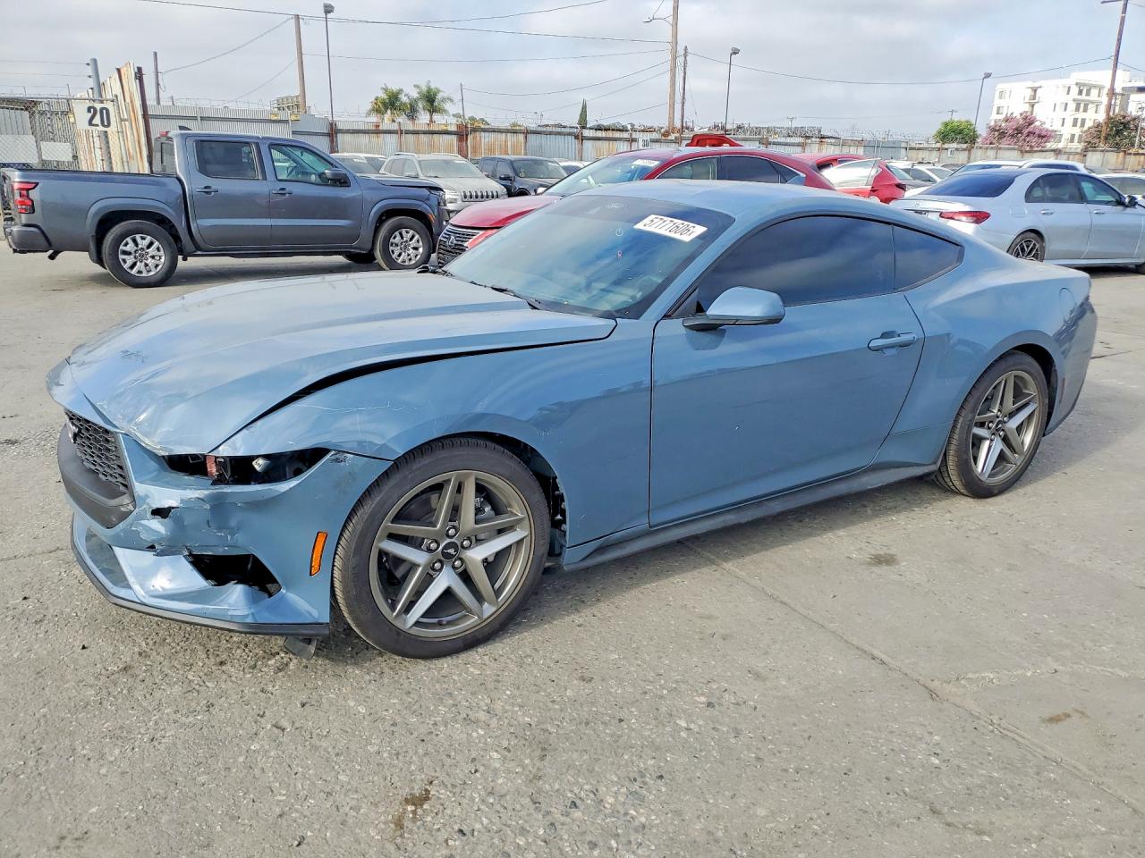 Salvage Ford Mustang Image