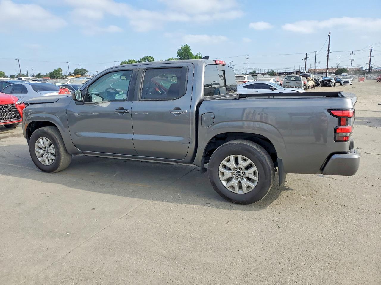 Nissan Frontier Sv