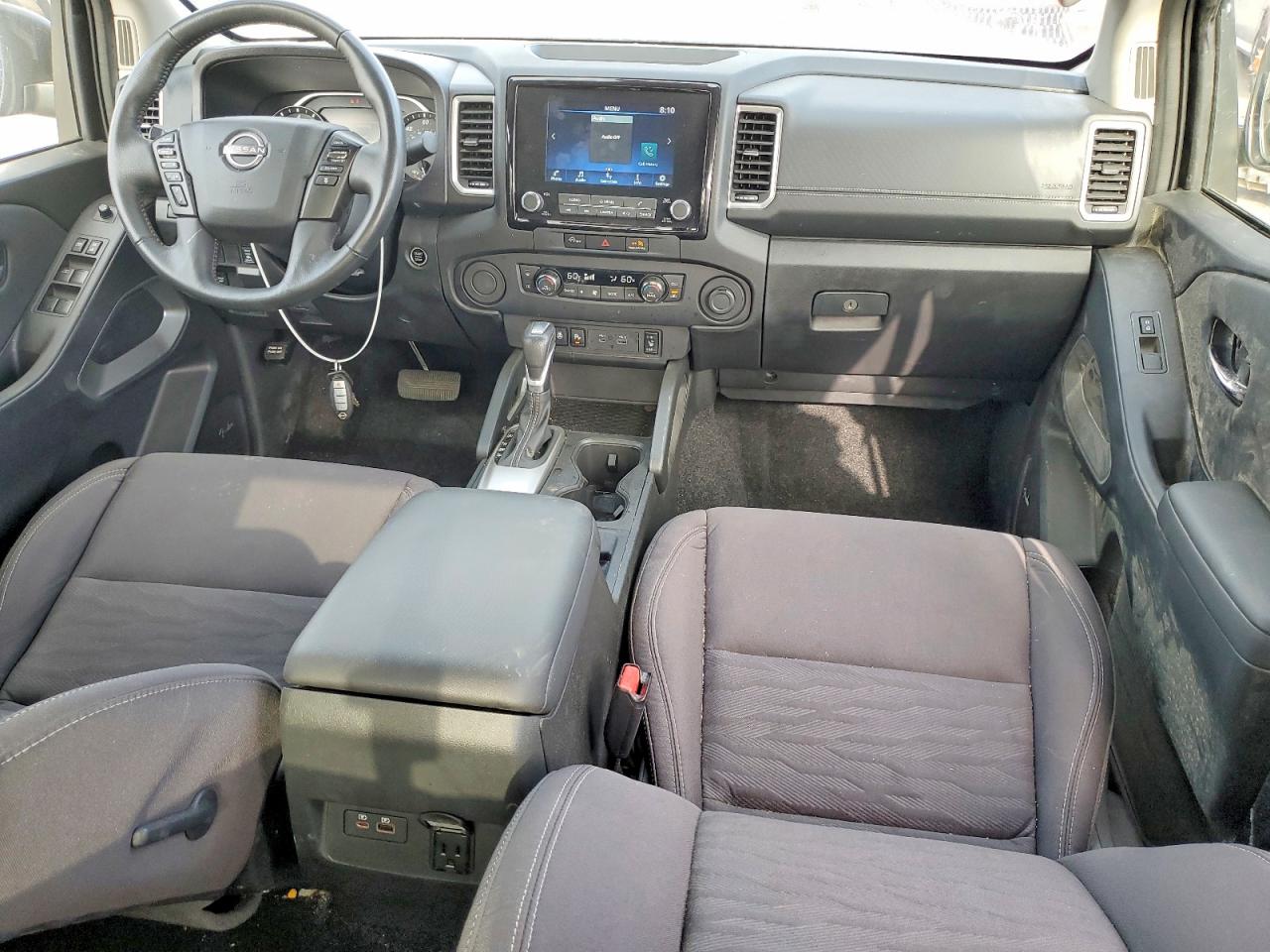 Nissan Frontier Sv