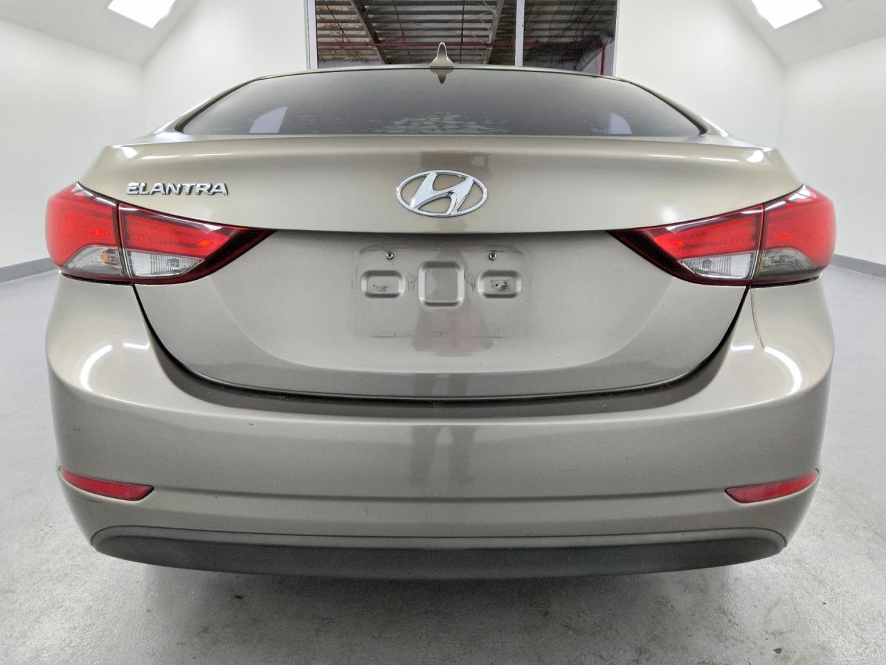 Hyundai ELANTRA Se