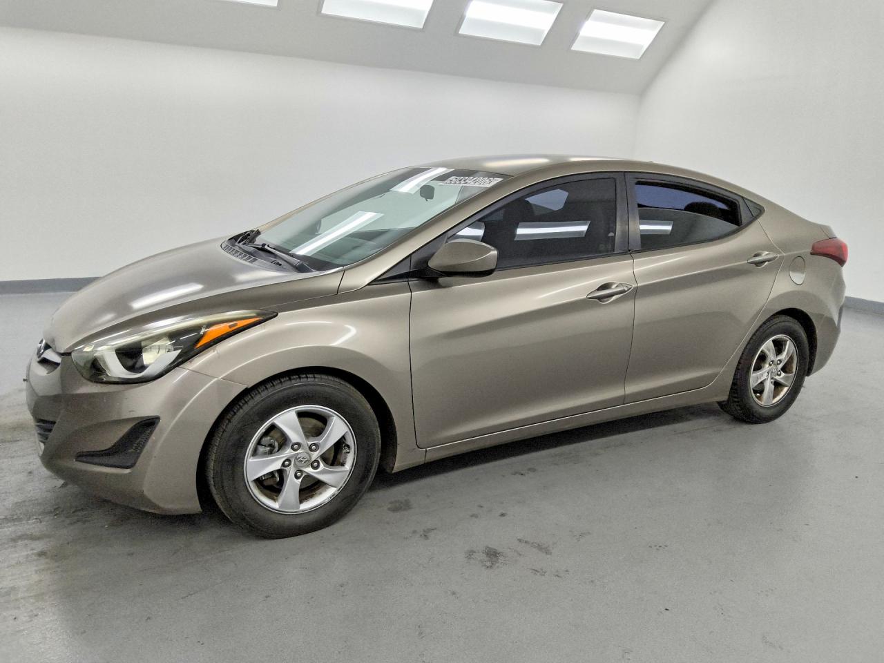 Salvage Hyundai ELANTRA Image