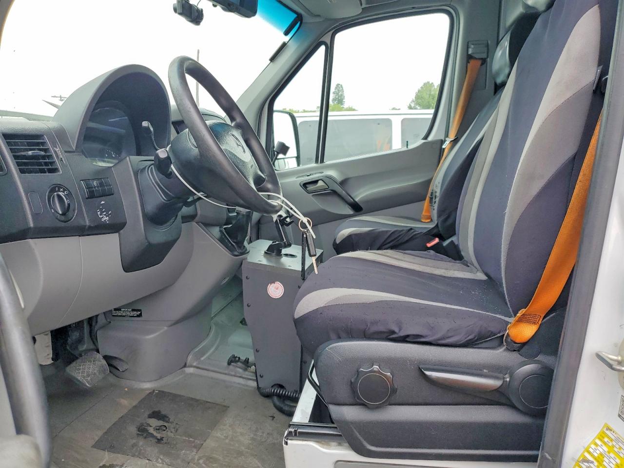 Mercedes-Benz Sprinter 2500
