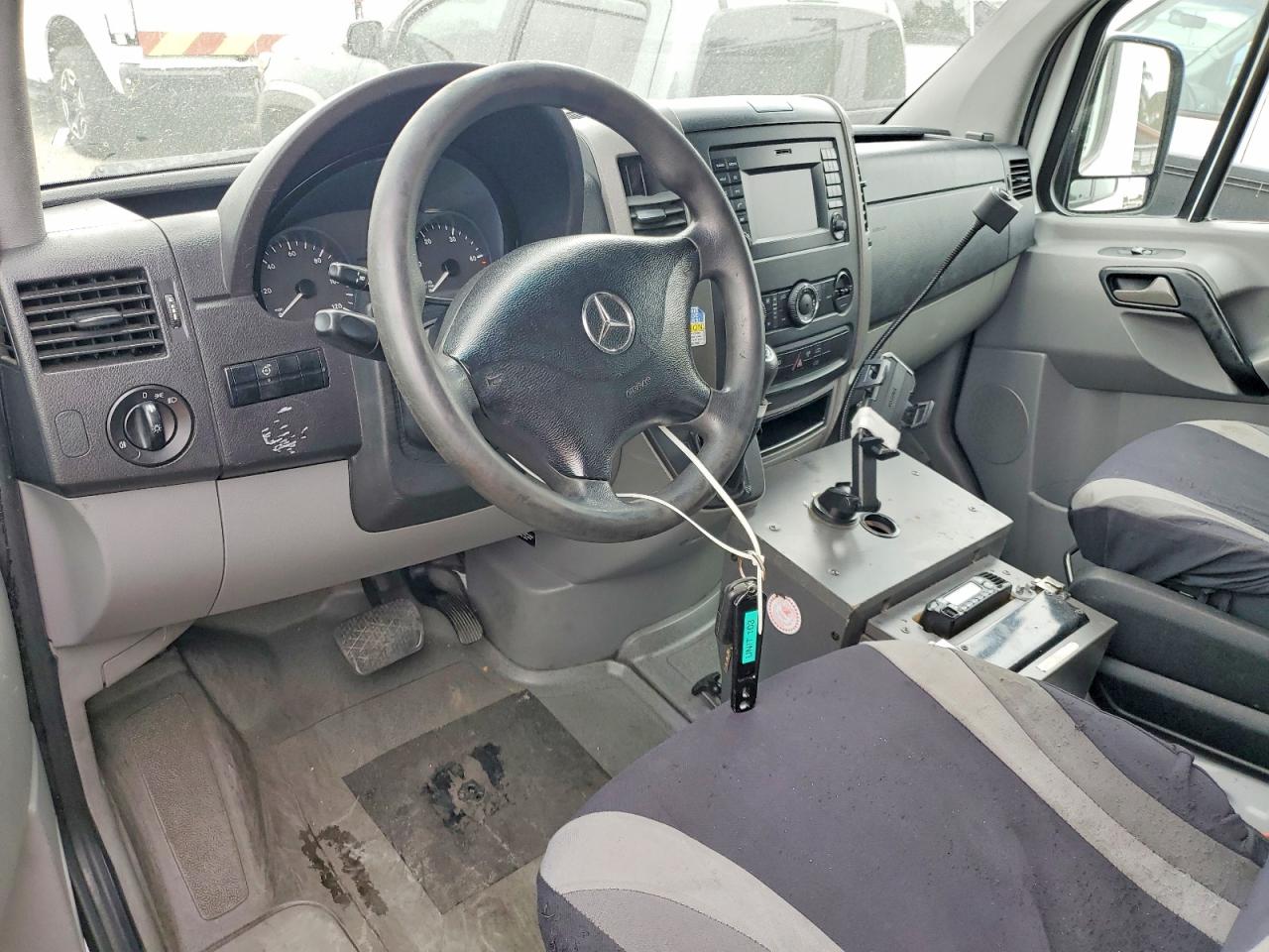 Mercedes-Benz Sprinter 2500