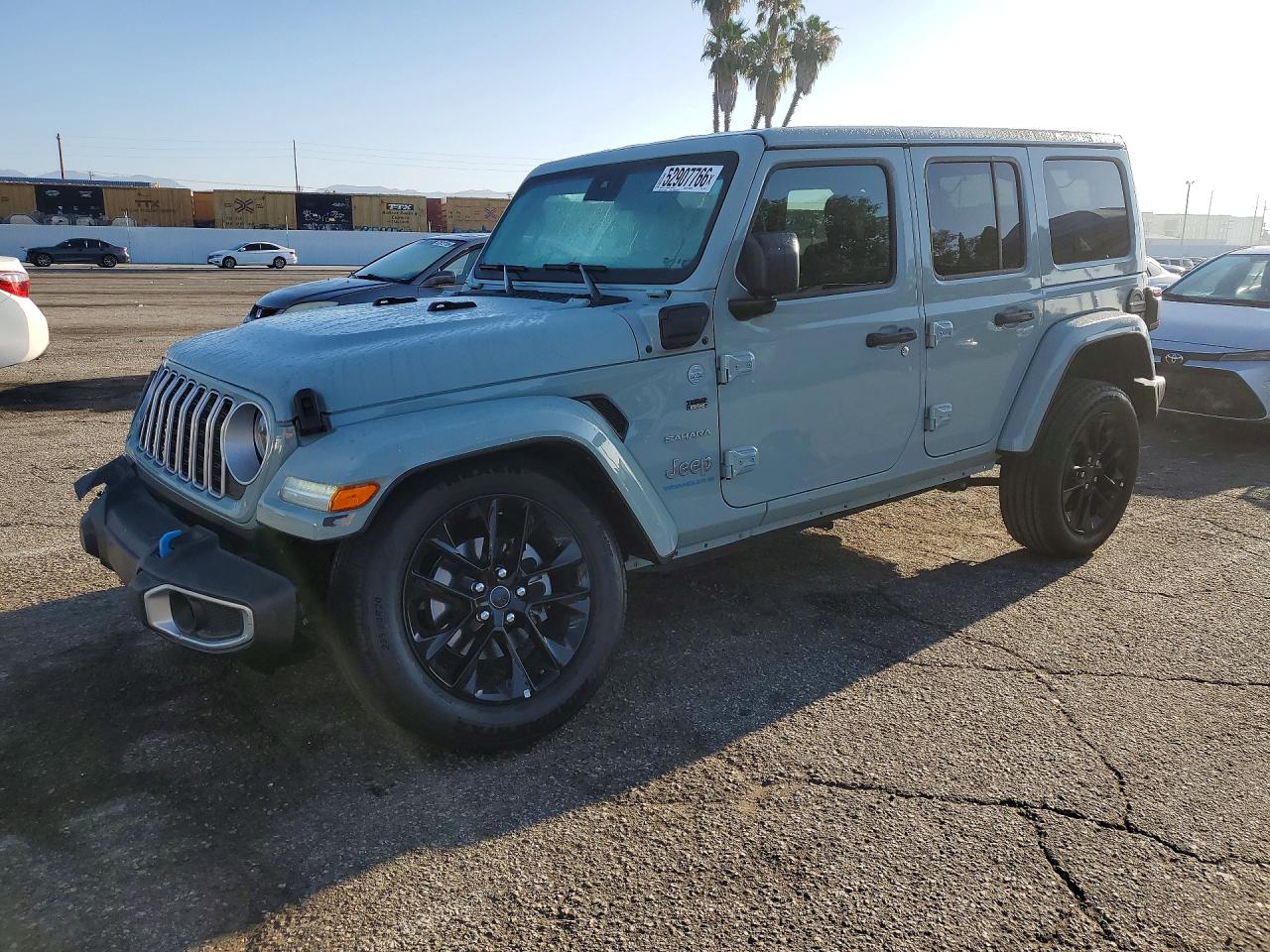 Salvage Jeep Wrangler Image