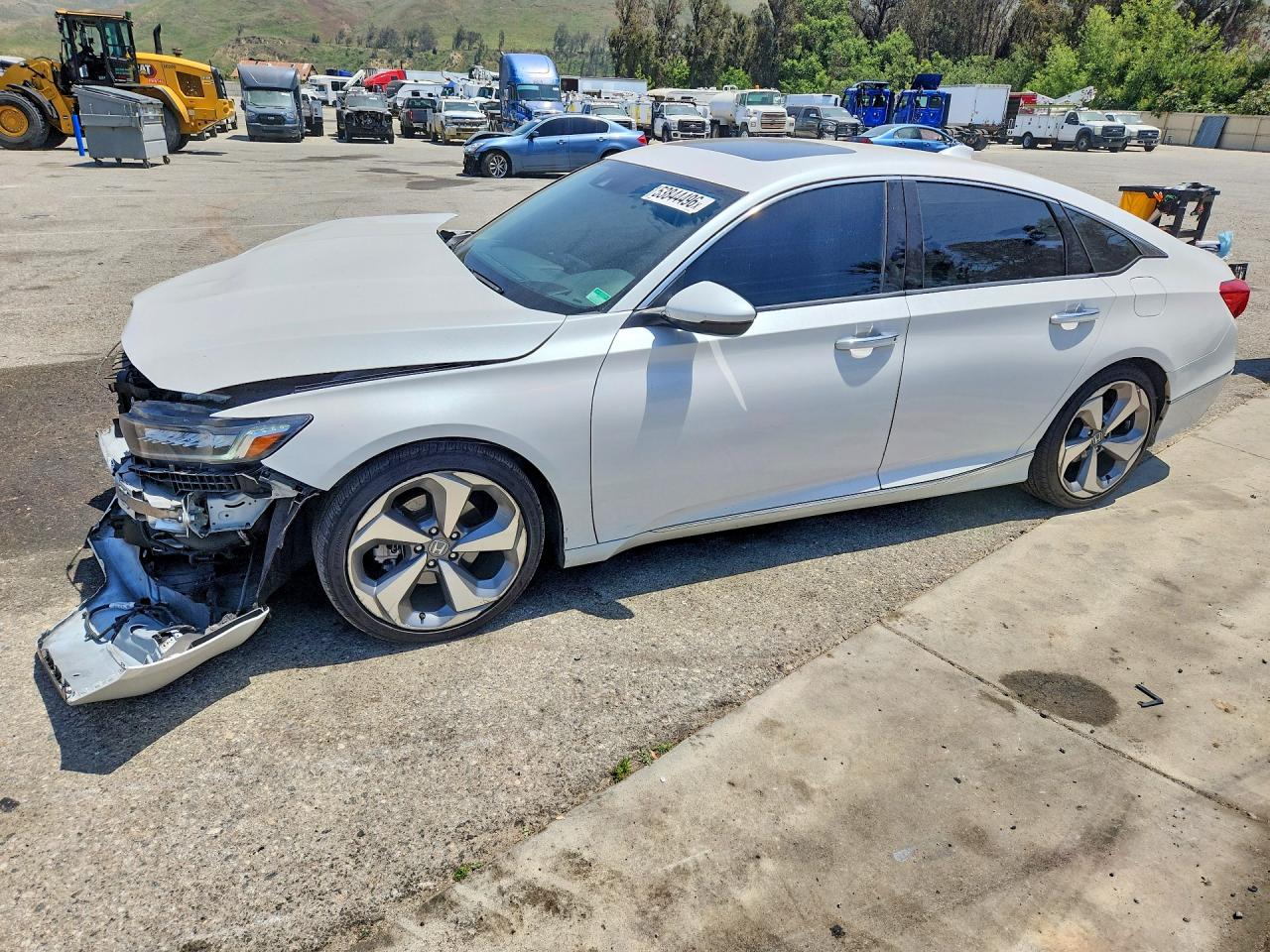 Salvage Honda Accord Image
