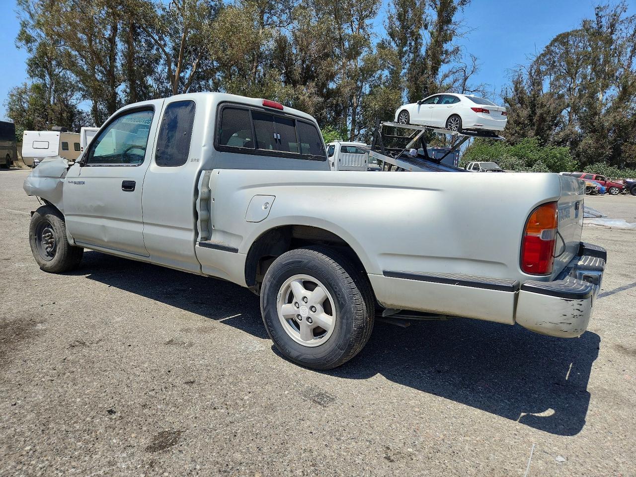 Toyota Tacoma Xtracab