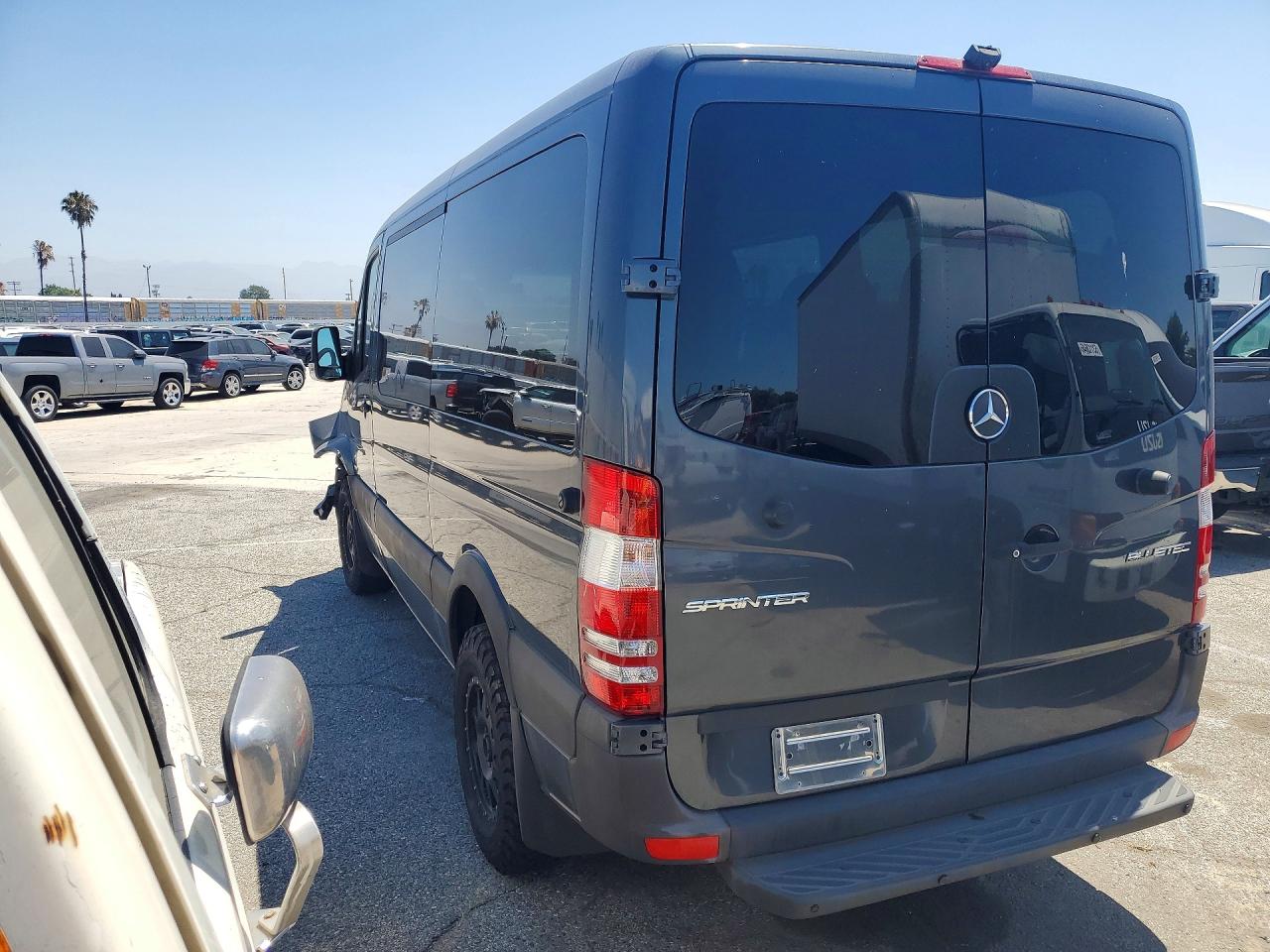 Mercedes-Benz Sprinter 2500