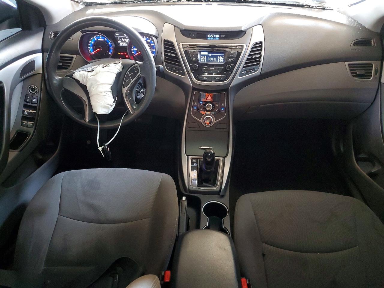 Hyundai ELANTRA Se