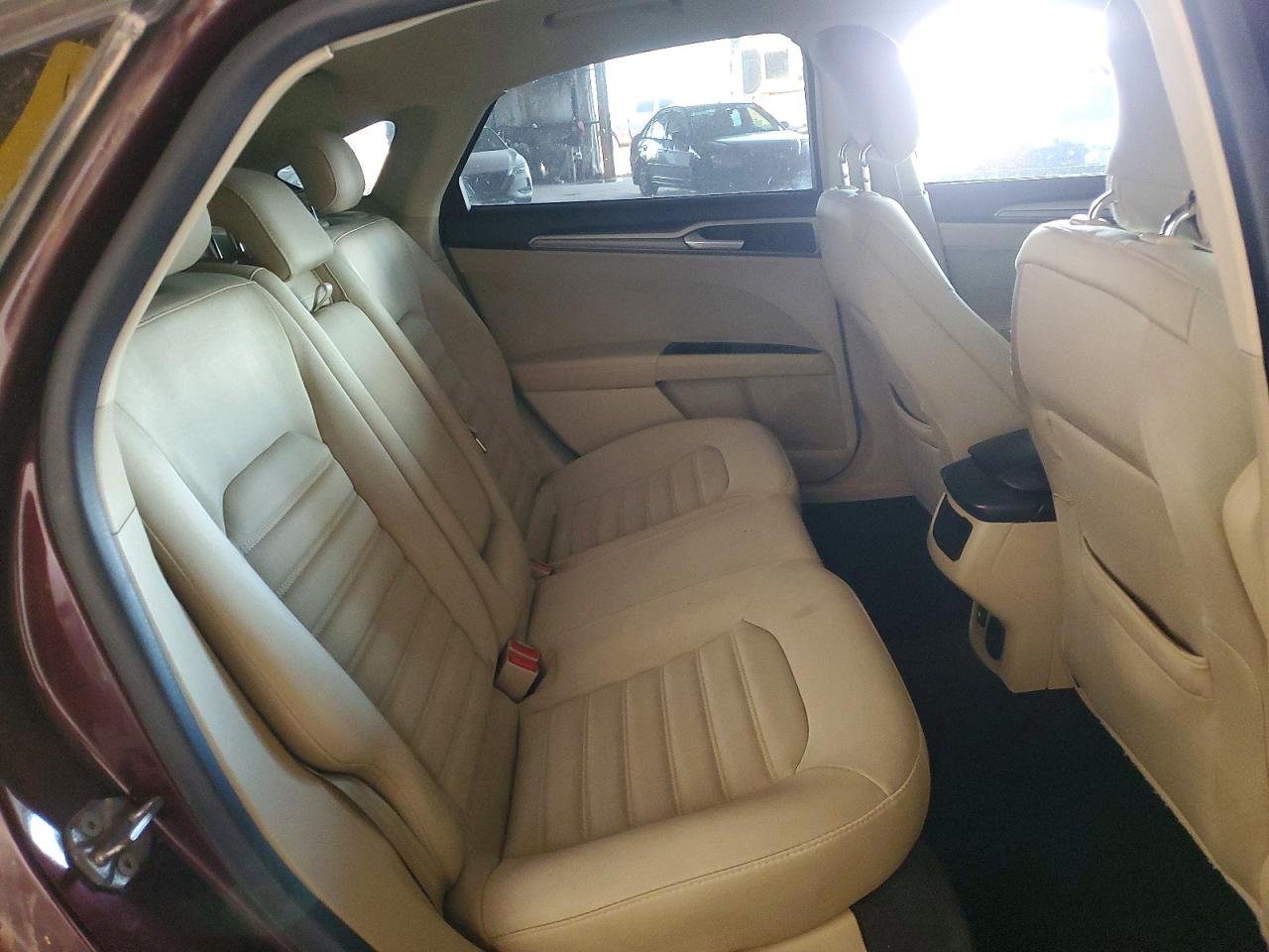 Ford Fusion Se Hybrid