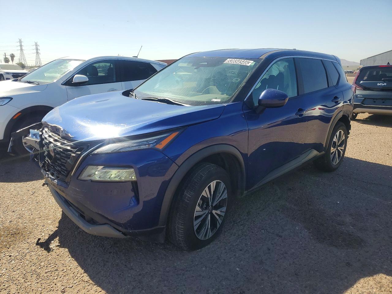 Salvage Nissan Rogue Image