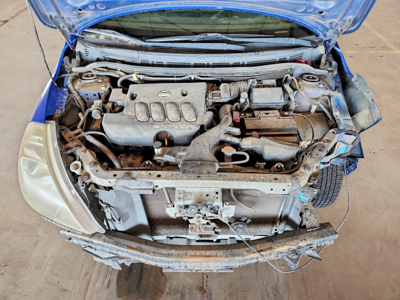 Nissan Versa 1.8 S