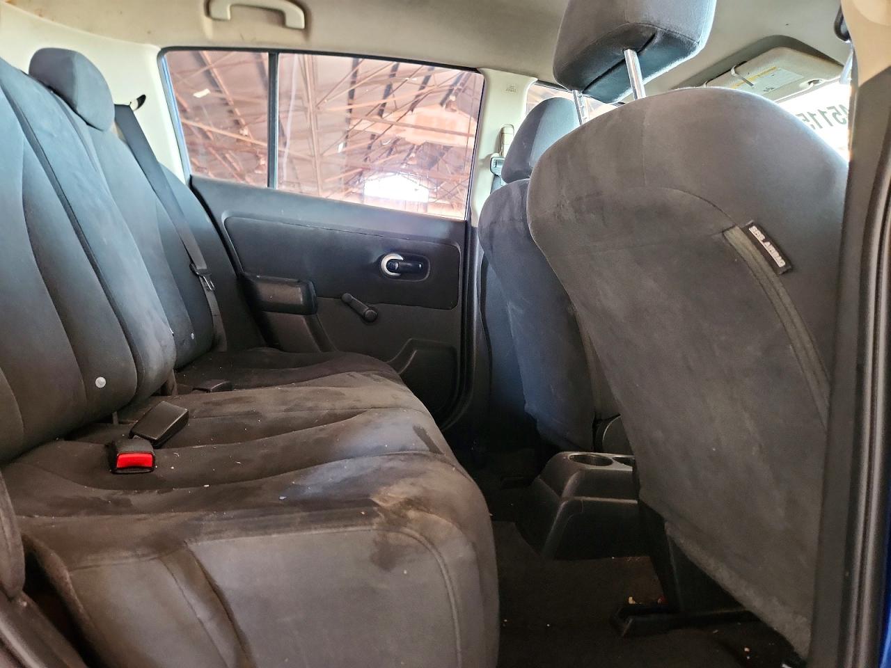 Nissan Versa 1.8 S
