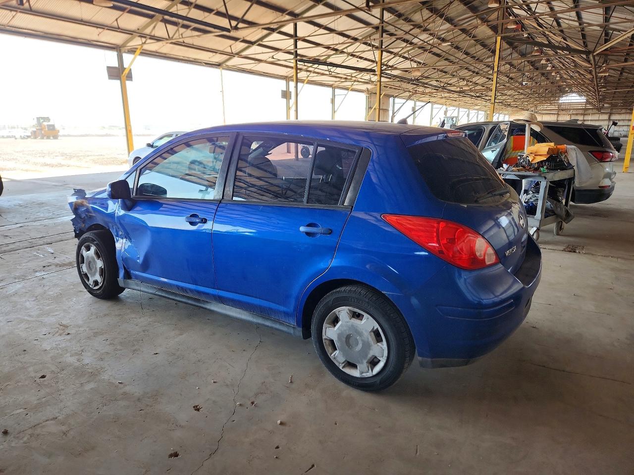 Nissan Versa 1.8 S